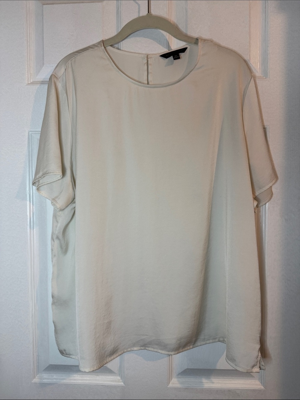 Banana Republic Cream Short-Sleeve Blouse - XL